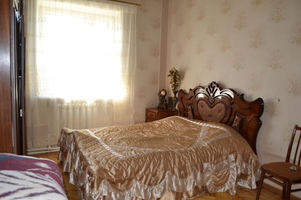 Serik & Geora Guesthouse Sevan Exterior photo